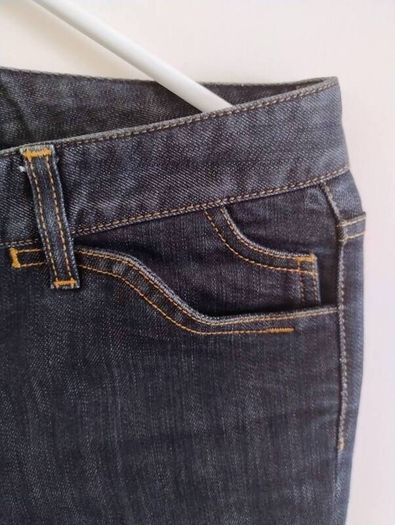 Dolce and Gabbana ladies jeans 30 waist and 30 leg in excellent condition FREE STANDARD POSTAGE INCLUDED