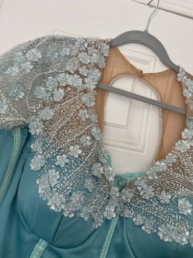 Traditional Nigerian Asoebi style dress for wedding or special occasion comes with Traditional fan also