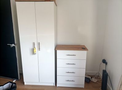 wardrobe and locker cheaster draws