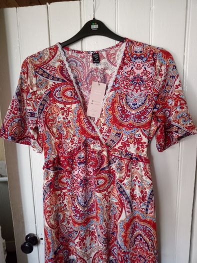 BNWT Emery Rose Dress