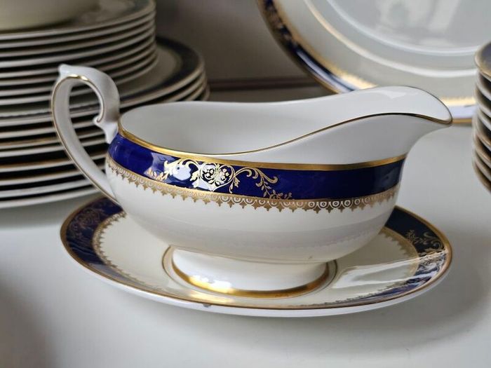 Royal Crafton Bone China "Viceroy" Dinnerware