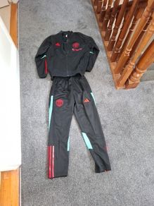 man united tracksuit