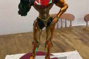 Metroid varia suit exclusive -nintendo figure -  first 4 figures