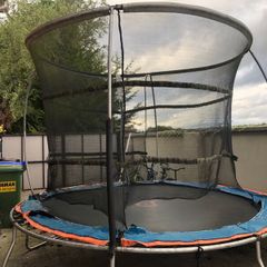 Trampoline
