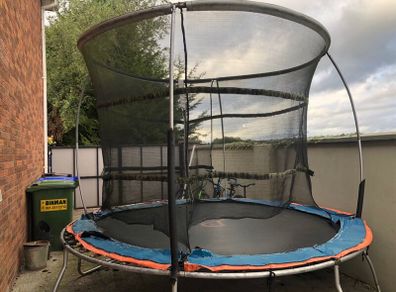 Trampoline