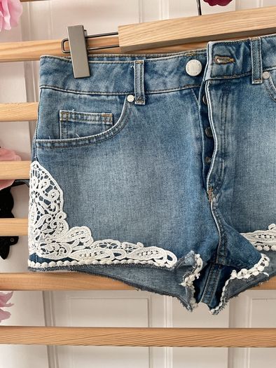 shorts miss selfridge size 10 denim shorts with lace detail button opening