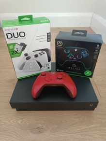 Xbox One X 1TB