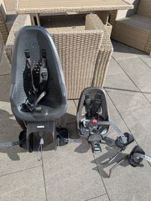 Thule kids bike seats (x2)