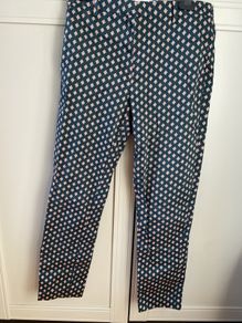 H&M dark green with beige & red diamond design straight leg trousers size 10