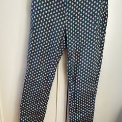 H&M dark green with beige & red diamond design straight leg trousers size 10