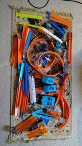 Hotwheels track and accesories