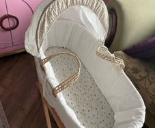 baby cot