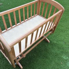baby rocking crib