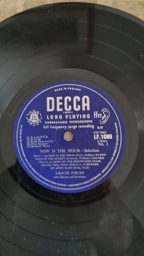 Gracie Fields. Now Is The Hour. Long Playing Record 1954. Coplete With Sleeve And Jacket.