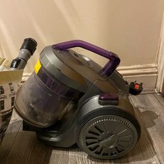 Vacuum bush