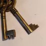 6 X Vintage Heavy Set Brass Skeleton Keys Image 10