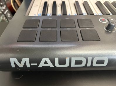 M Audio Axiom 49