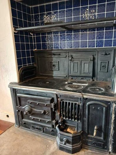 Vintage Cast Iron Range / Kitchen Stove