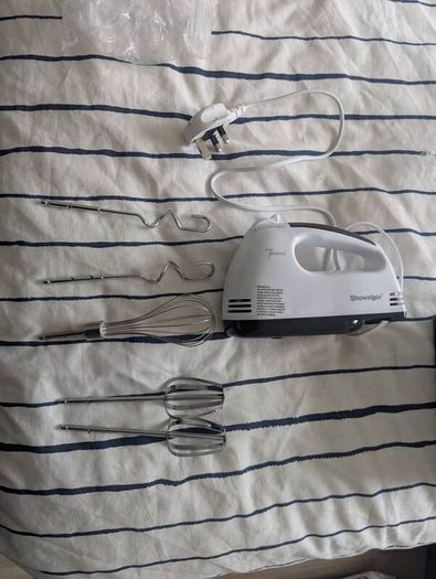 Showvigor Hand Mixer , 7 Speed, 180W ,Excellent Condition