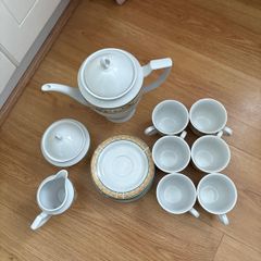 Apulum fine porcelain