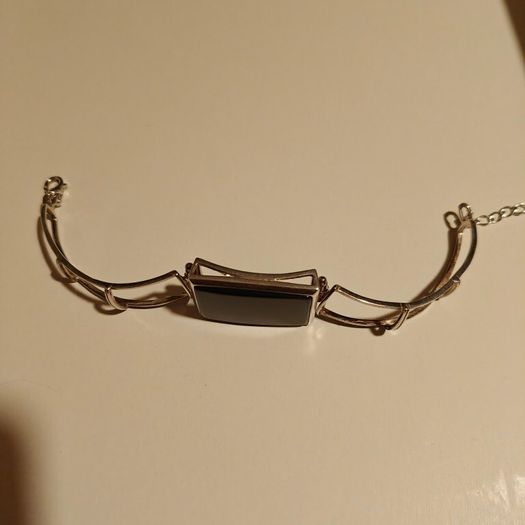 Vintage silver bracelet with onyx stone