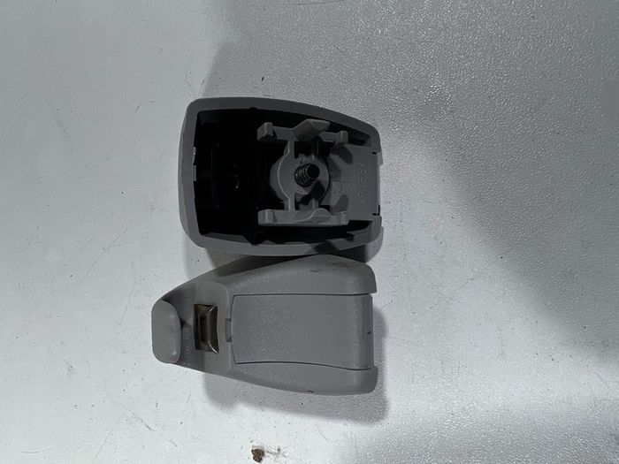 Bmw 2009-2015 F01 F02 Front Sunvisor Sun Shade Visor Clip Holder A1l1b714g