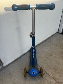 Micro scooter LED light up wheels