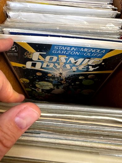 DC Long Comic Box w 250 comics for Sale