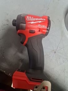 milwaukee impact driver