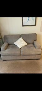 Delightful 2-seater couch