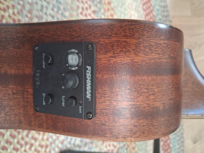 Sigma 3/4 Semi Acoustic Guitar With Case RRP 390