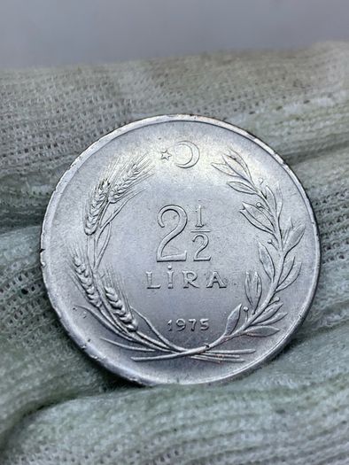Turkey 1975 2.5 lira