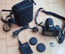 Canon EOS 1200D DSLR Bundle +18-55mm Lens & Lowepro Bag Mint-Unused Condition