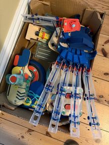 Kids science / engineering kit pieces - already assembled