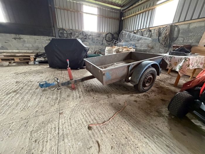5ft 10 x 4 ft trailer