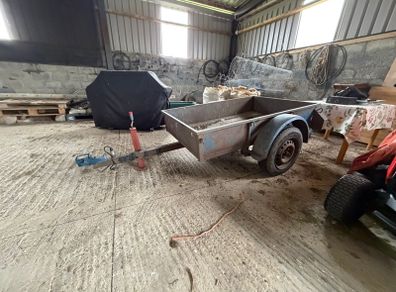 5ft 10 x 4 ft trailer