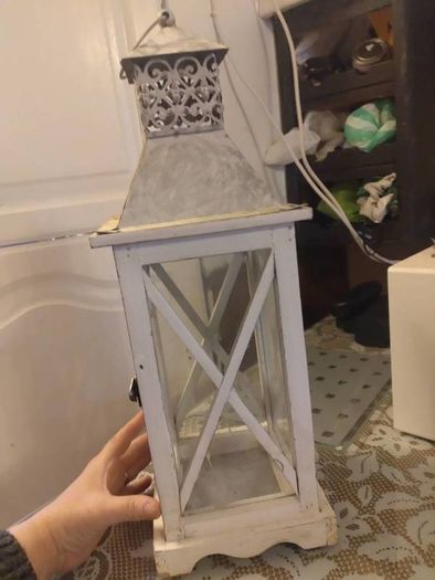 Wooden lantern