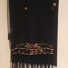 New shawl/scarf with beads tag attached
