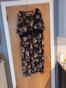 Shein  Cover Up Coat. S. 18 -20 (3XL).  New-No Tag.