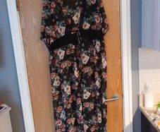 Shein  Cover Up Coat. S. 18 -20 (3XL).  New-No Tag.