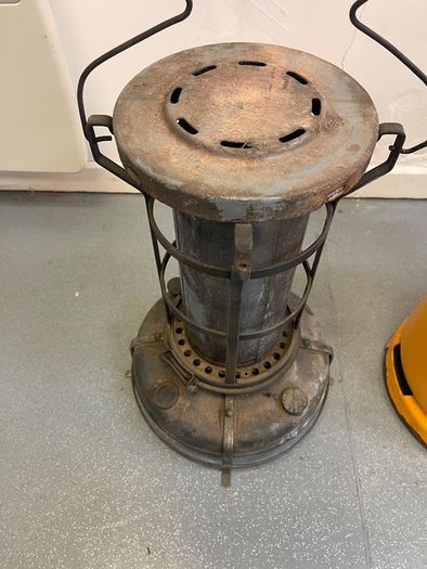 Antique vintage heater Aladdin lamp