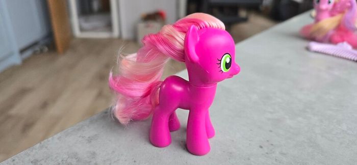 Cheerilee Brushable 3inch MLP G4 My Little Pony 2010