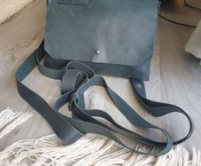 Oska Leather Cross Body Bag
