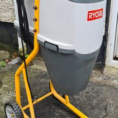 Ryobi RSH2455 Garden Shredder / Mulcher