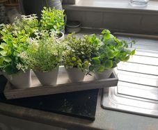 2 fake small planter