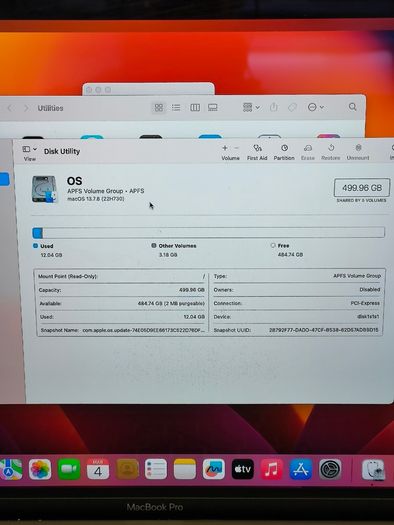Touch Bar Apple MacBook Pro 15 (2017) 15.4'' Intel i7 @ 2.80 GHz 512GB SSD 16GB RAM Space Grey (Battery Cycle: 232)
