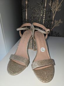 Ladies Gold Glitter High Heels Size 6 (EU 39)