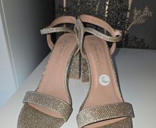 Ladies Gold Glitter High Heels Size 6 (EU 39)