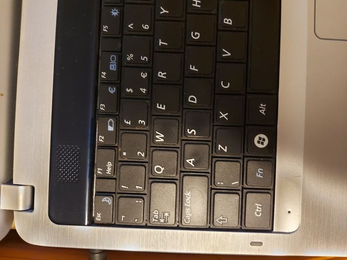 Samsung 15.6 laptop, Model NP-R530, Red, Windows 10, Pentium Dual Core CPU T4400, 2.2GHZ, 2GB Ram, 300GB HDD, Microsoft Edge, Chrome, etc