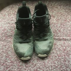 Nike Metcon weightlifting/gym shoes